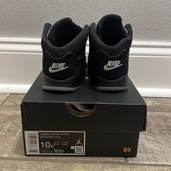 2025 Air Jordan 5 Retro OG TD 'Black Metallic Reimagined size 10c - Picture 9 of 10